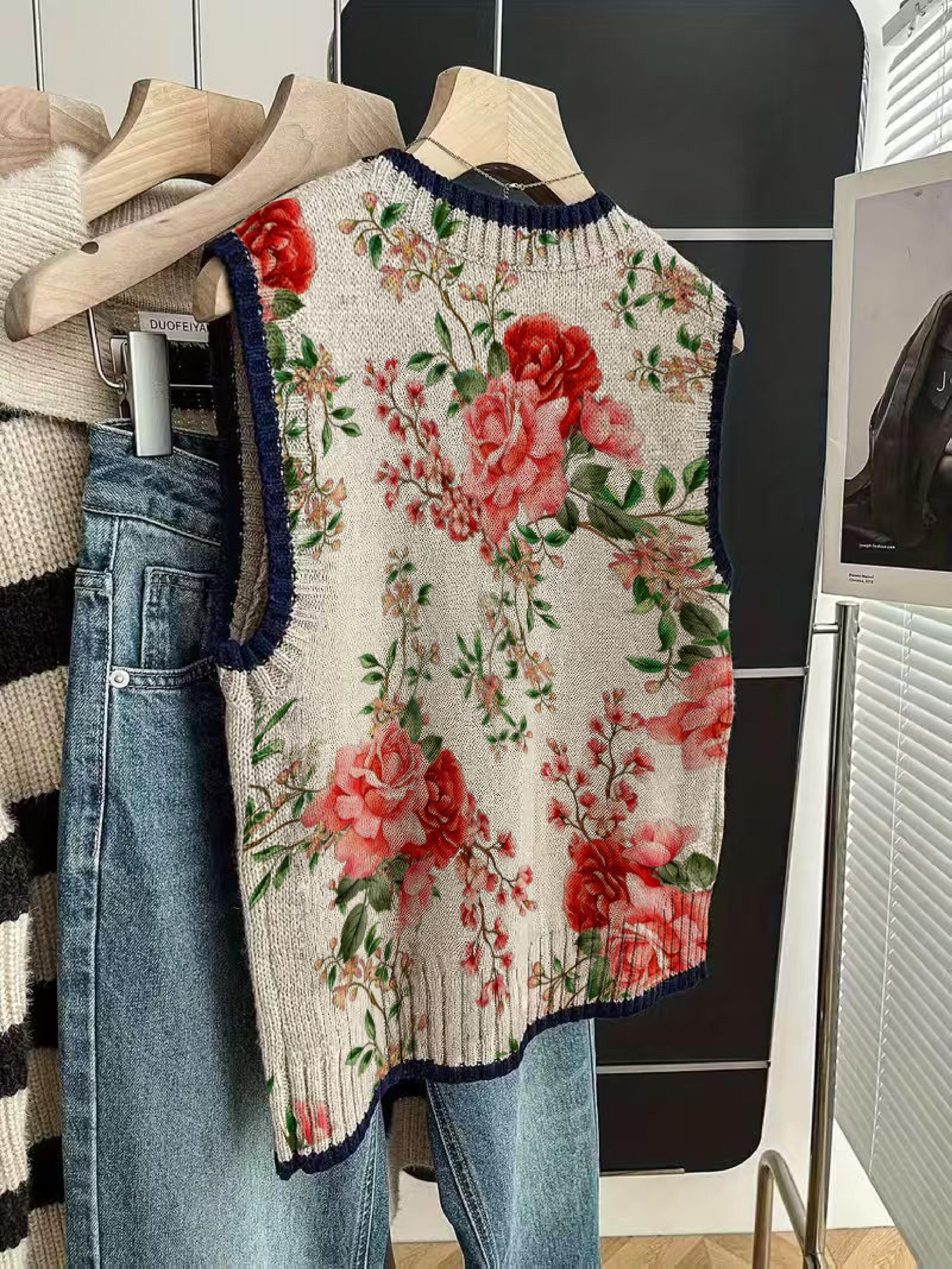 Elegant Crew Neck Floral Knit Vest
