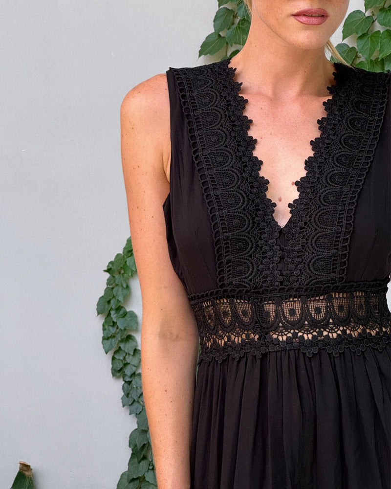 Aurélie | Lace V-Neck Dress