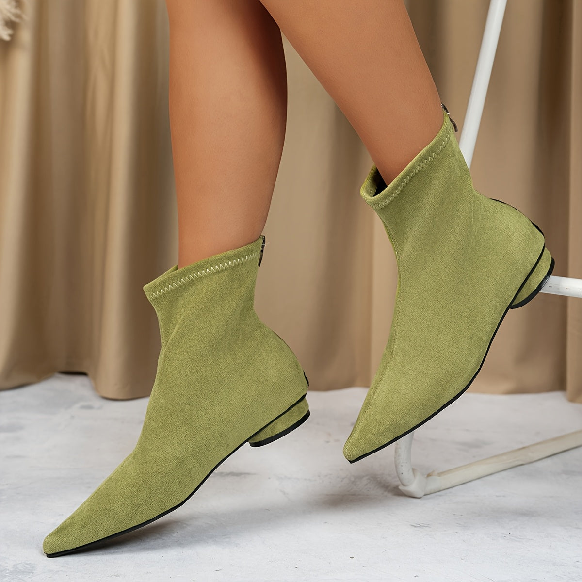 Minimalist Stretch Ankle Boots – Low Heel & Sleek Fit