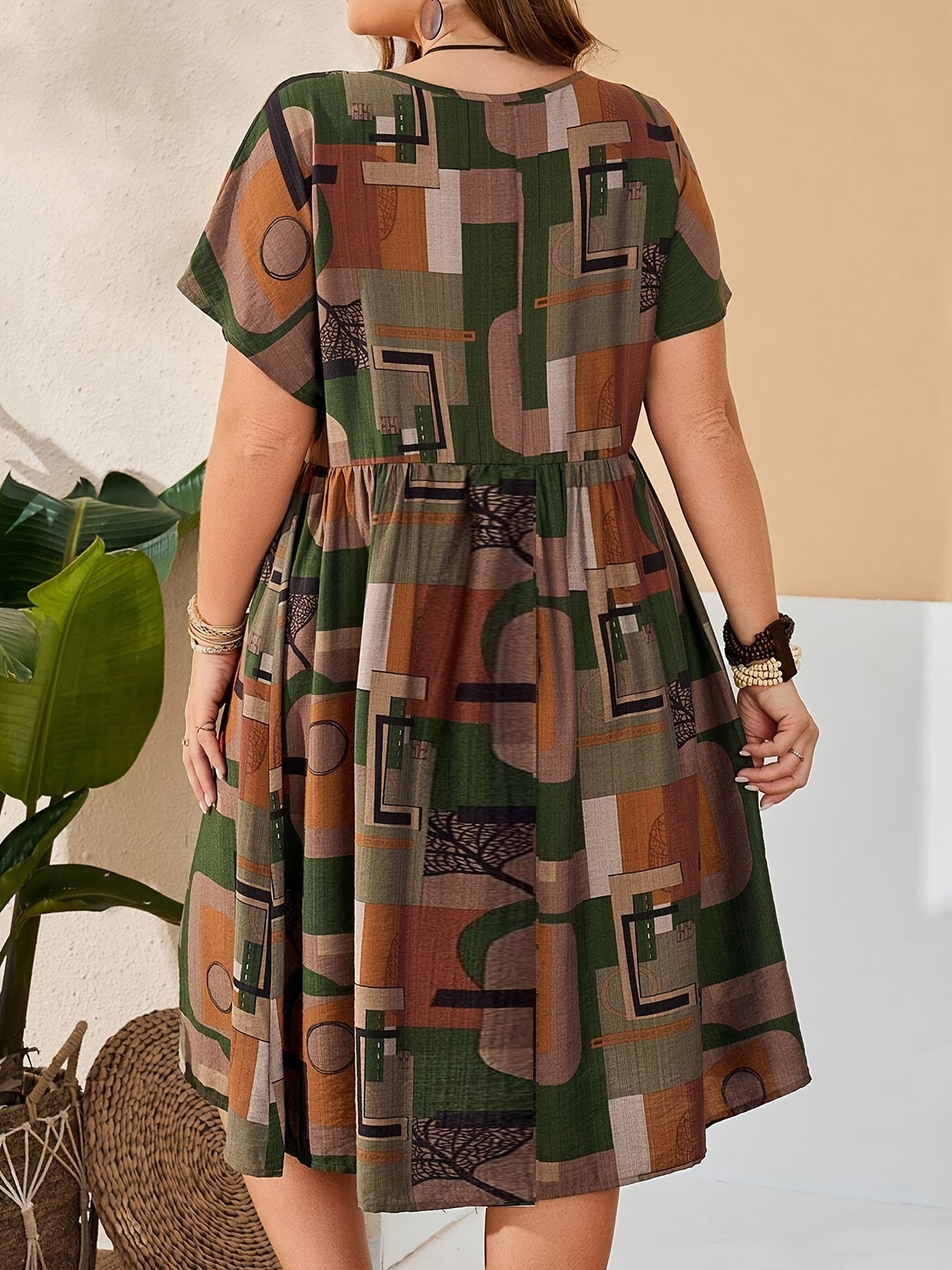 Elegant Crew Neck Maxi Dress