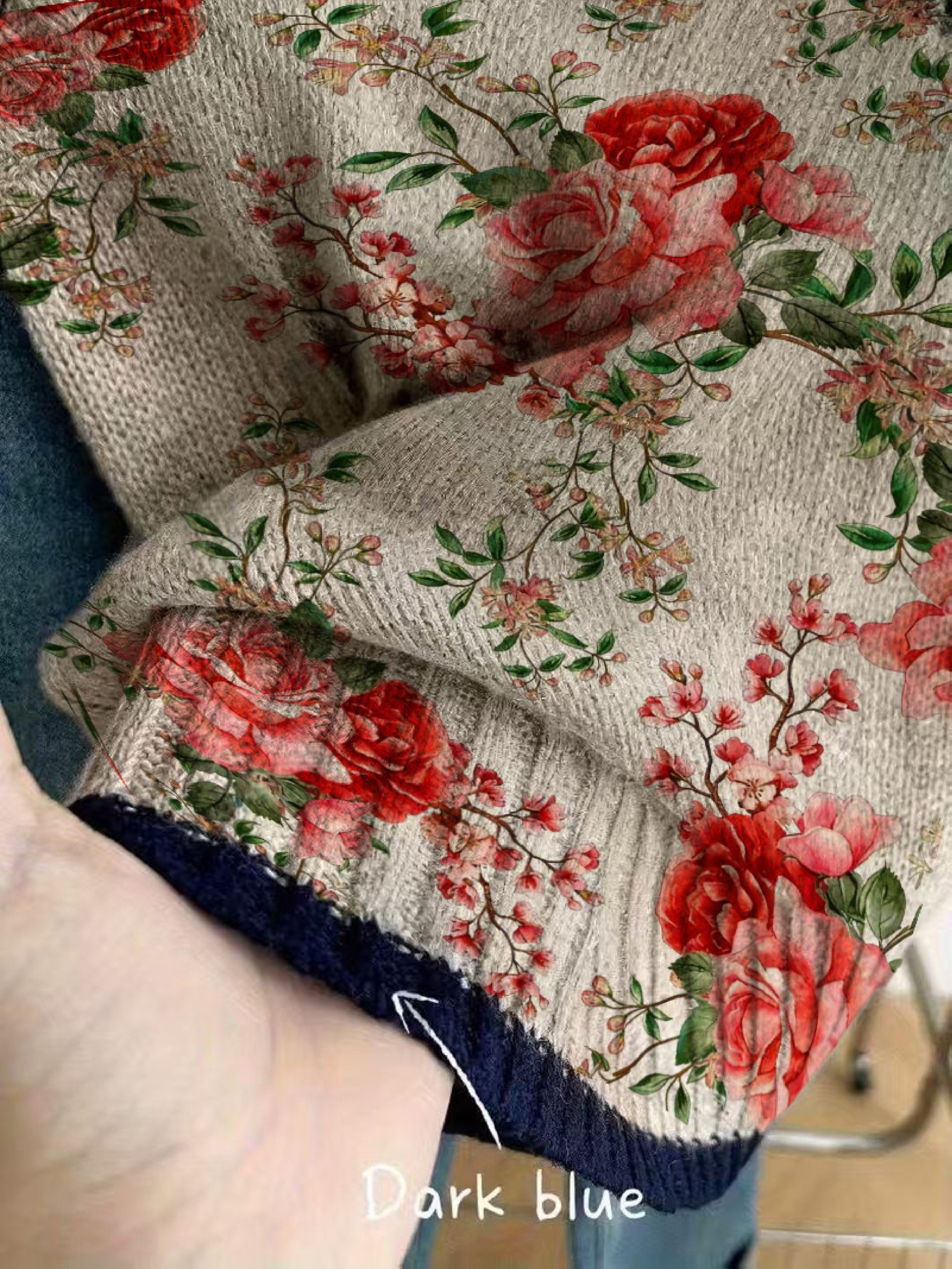 Elegant Crew Neck Floral Knit Vest