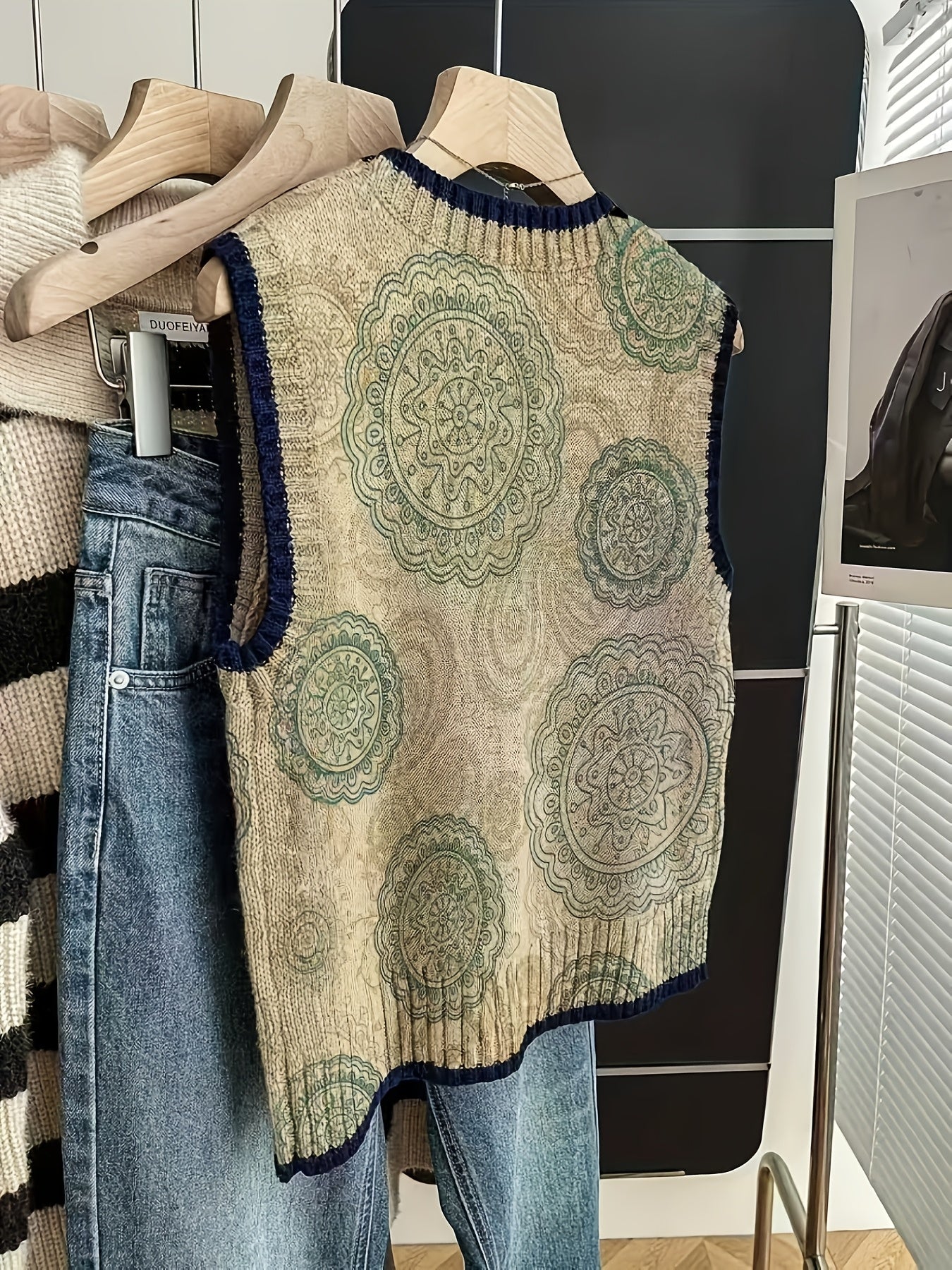 Ethnic Pattern Crew Neck Vest