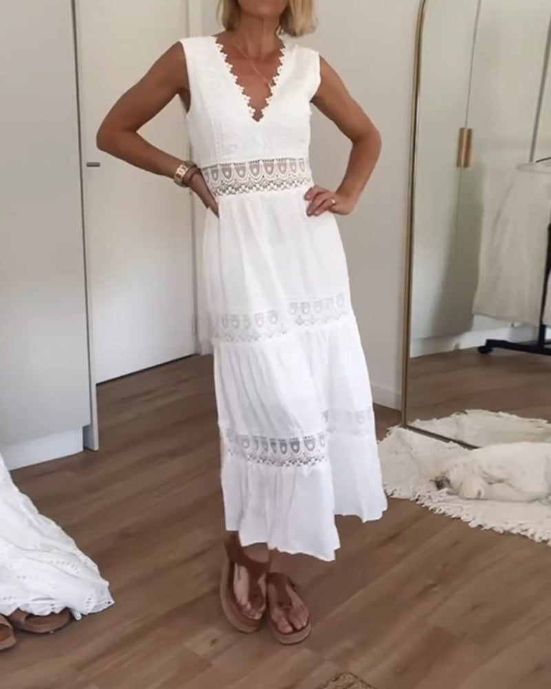 Aurélie | Lace V-Neck Dress