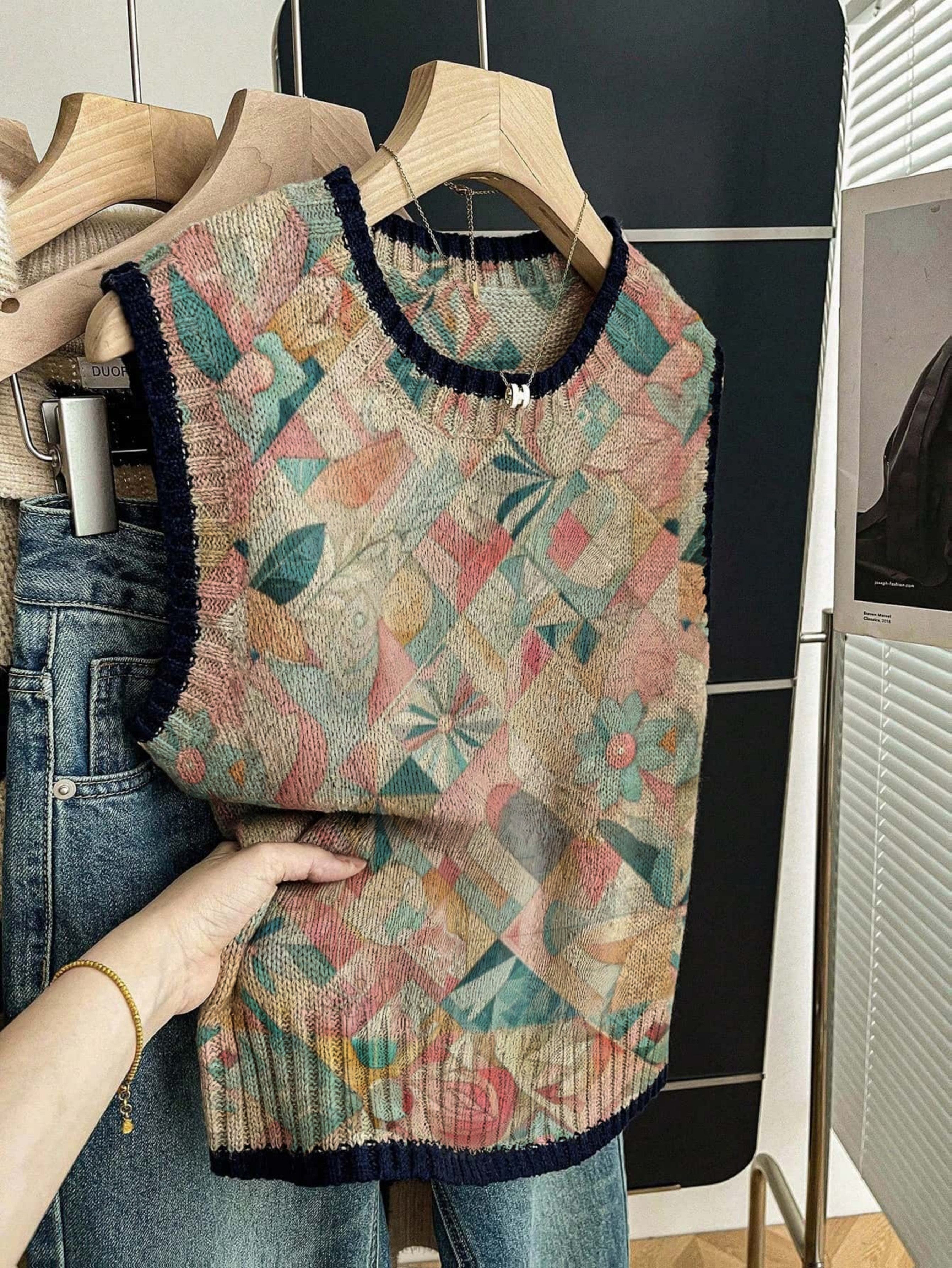 Vintage Gradient Knit Vest