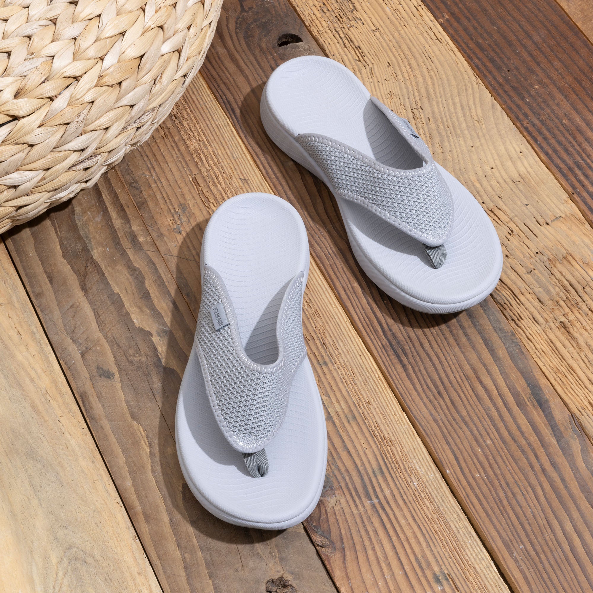 SoftStep Arch Support Flip Flops