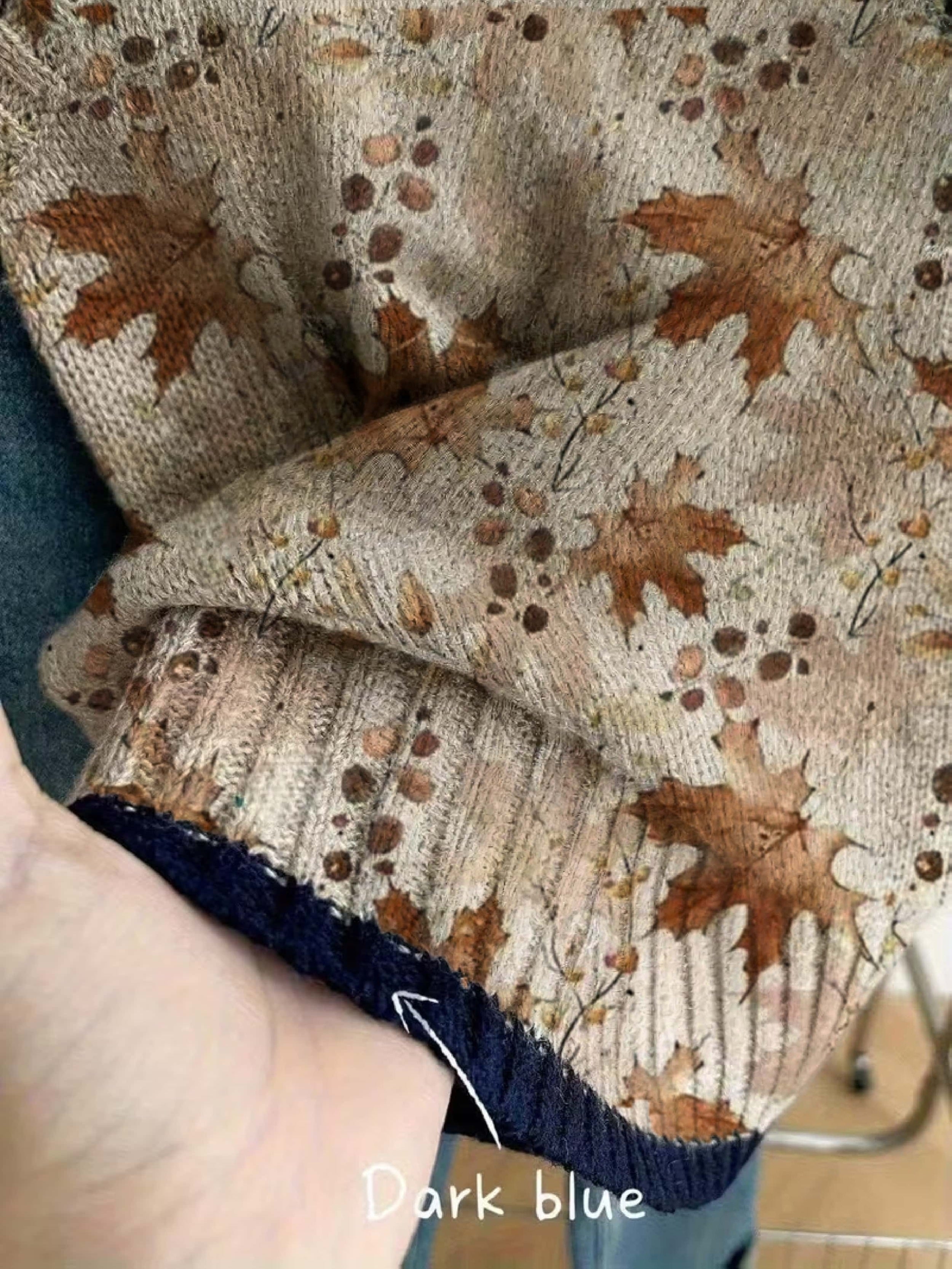 Maple Leaf Detail Knit Vest