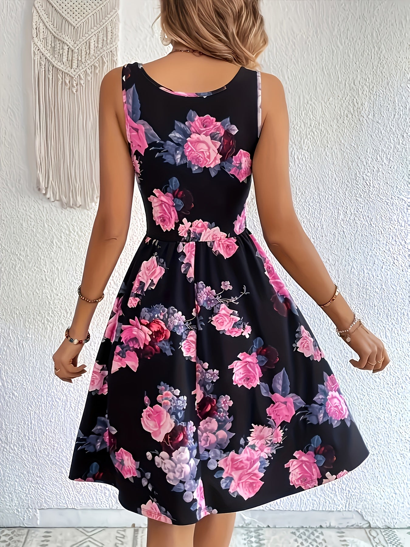 Ladies' Fashion Floral Print Dress | Crew Neck, All-Season, Perfect for Adults