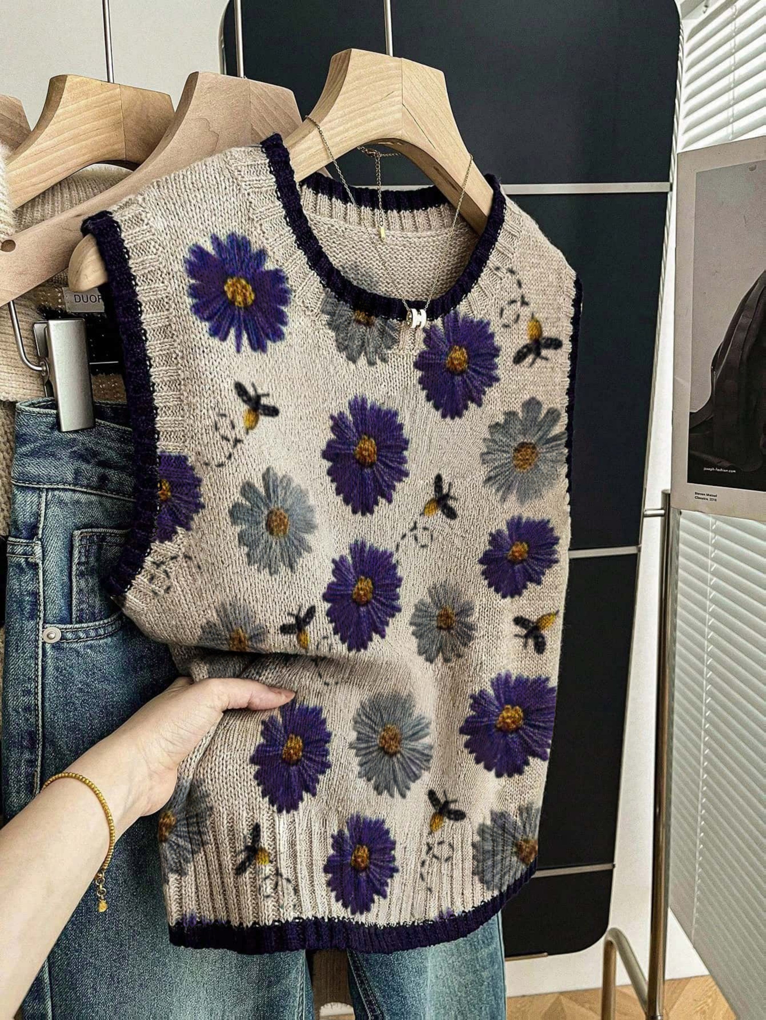 Modern Color Block Knit Vest