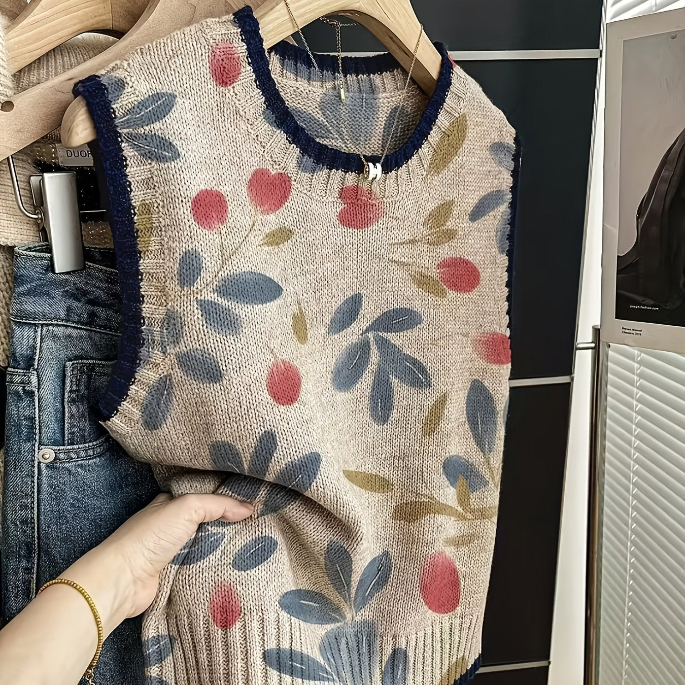 Casual Floral Knit Vest